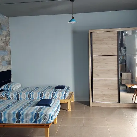 Trilogy Studio, Minus One Apartmán Kerċem